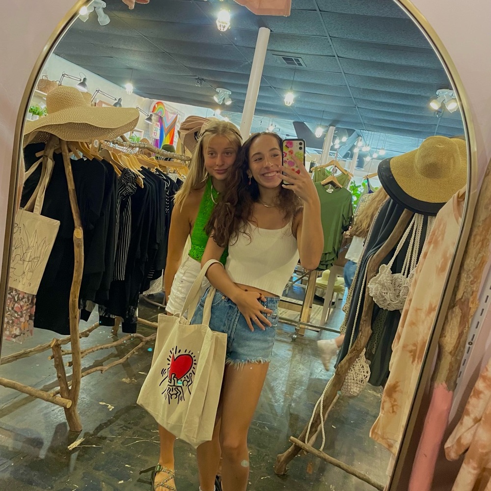 Meet your Posher, Sydney